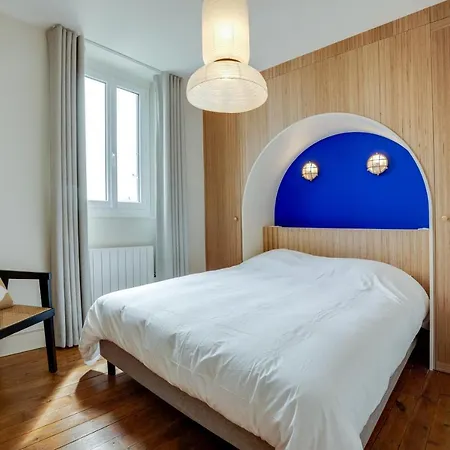 Les Hirondelles - Avec Jardin Front De