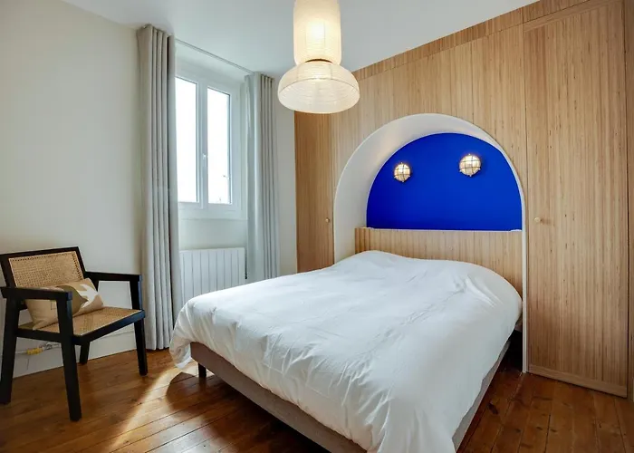 Les Hirondelles - Avec Jardin Front De